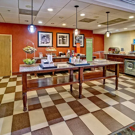 Hampton Inn Cleveland